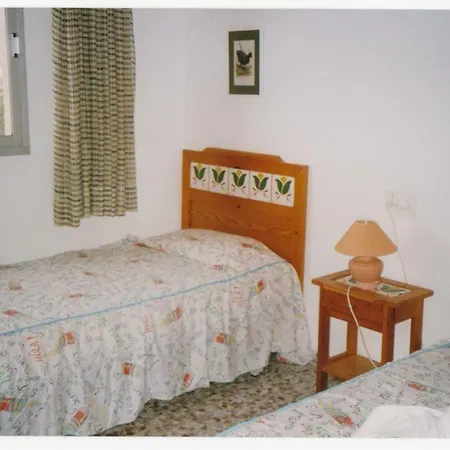 Marina Racons Edificio Leo * Denia